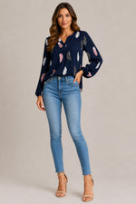 Women's Feather Print Long Sleeve Blouse