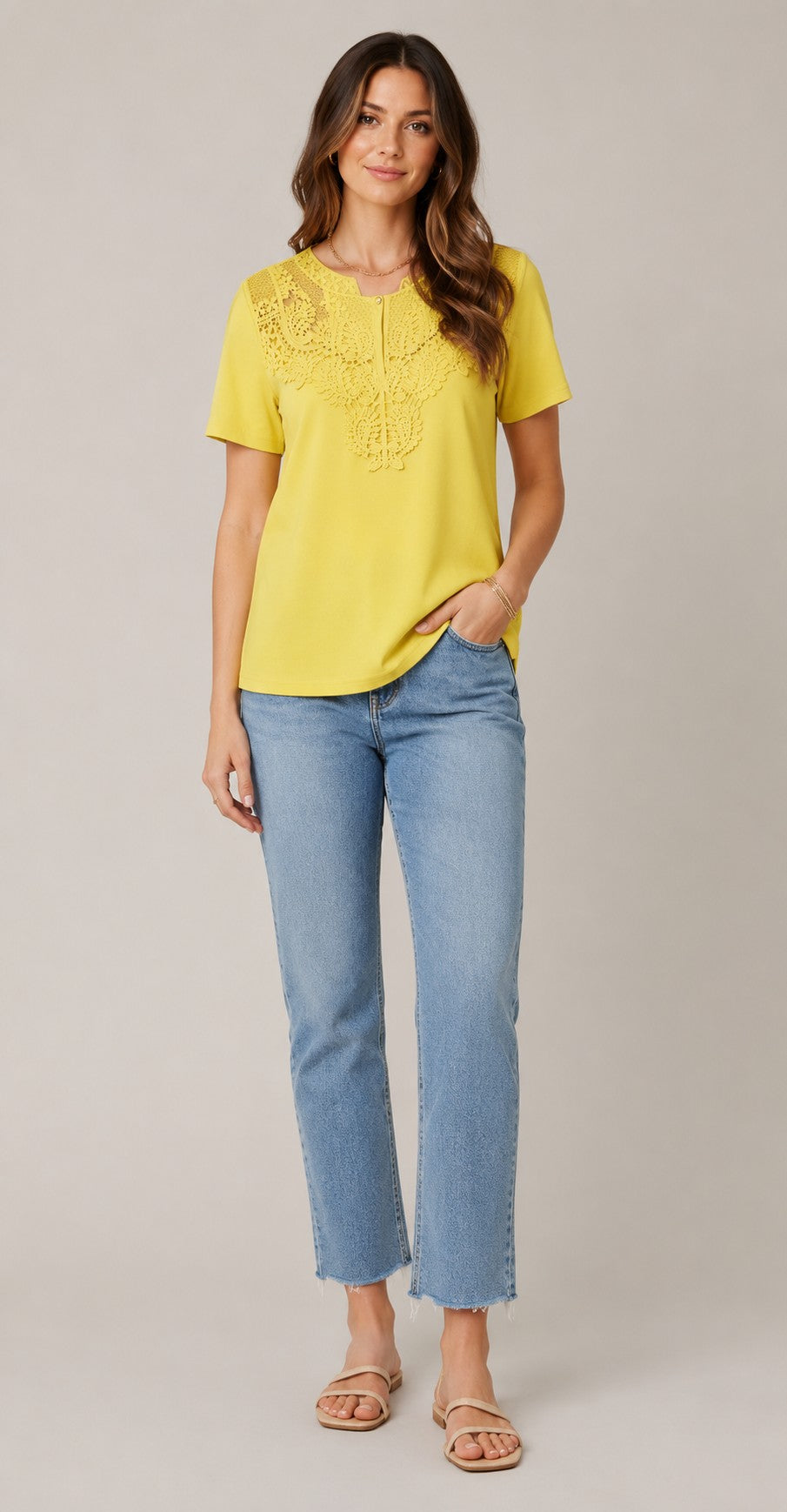 Women's Lace Detail Short Sleeve Top