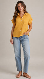 Women’s Short Sleeve Button-Up Shirt
