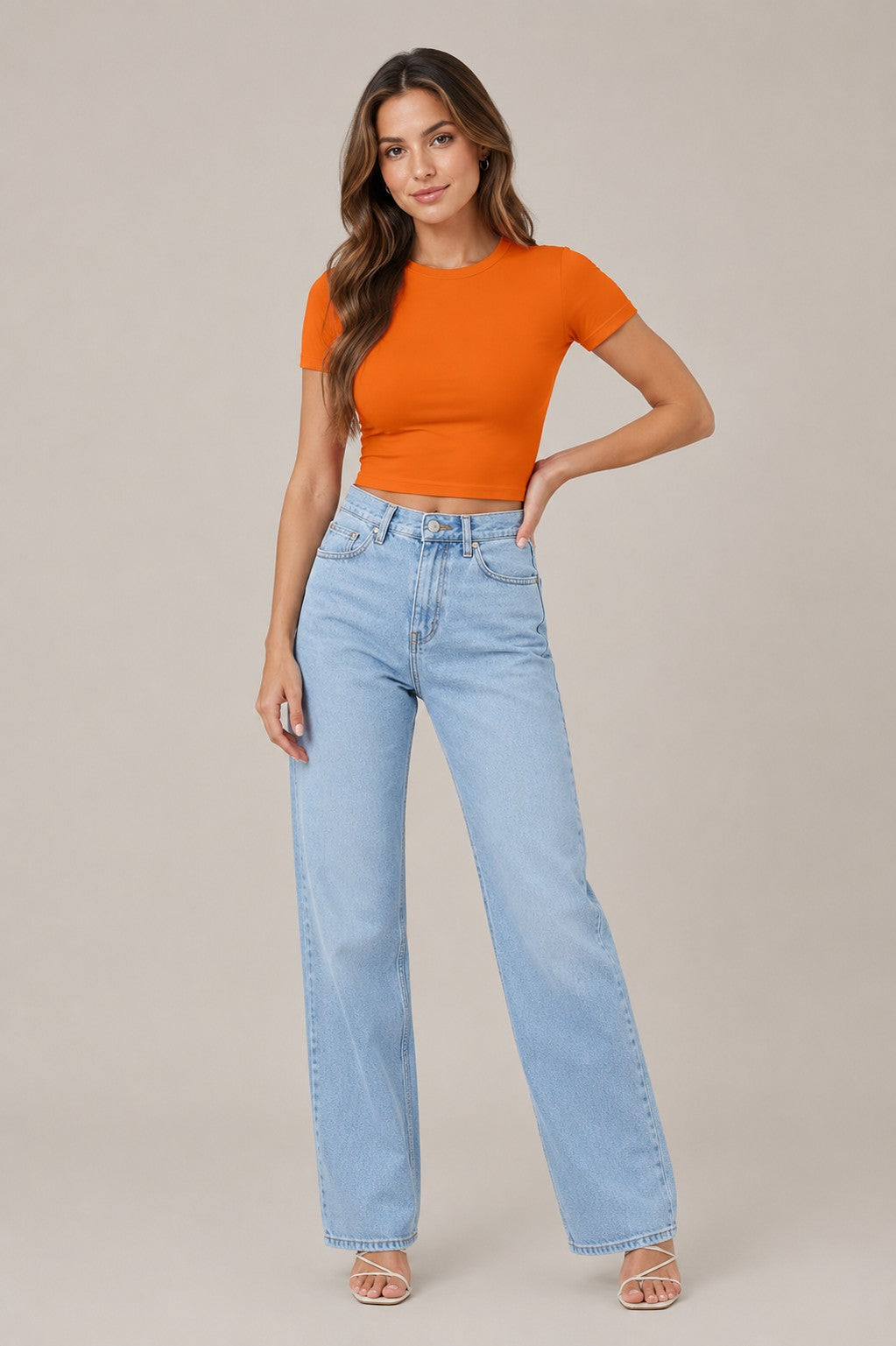 Women's Short Sleeve Round Neck Crop Top