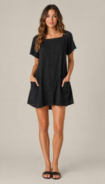 Women's Short Sleeve Square Neck Pocket Mini Dress