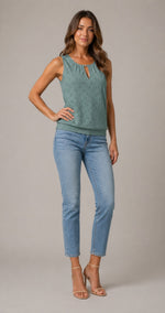 Women’s Sleeveless Round Neck Tank Top