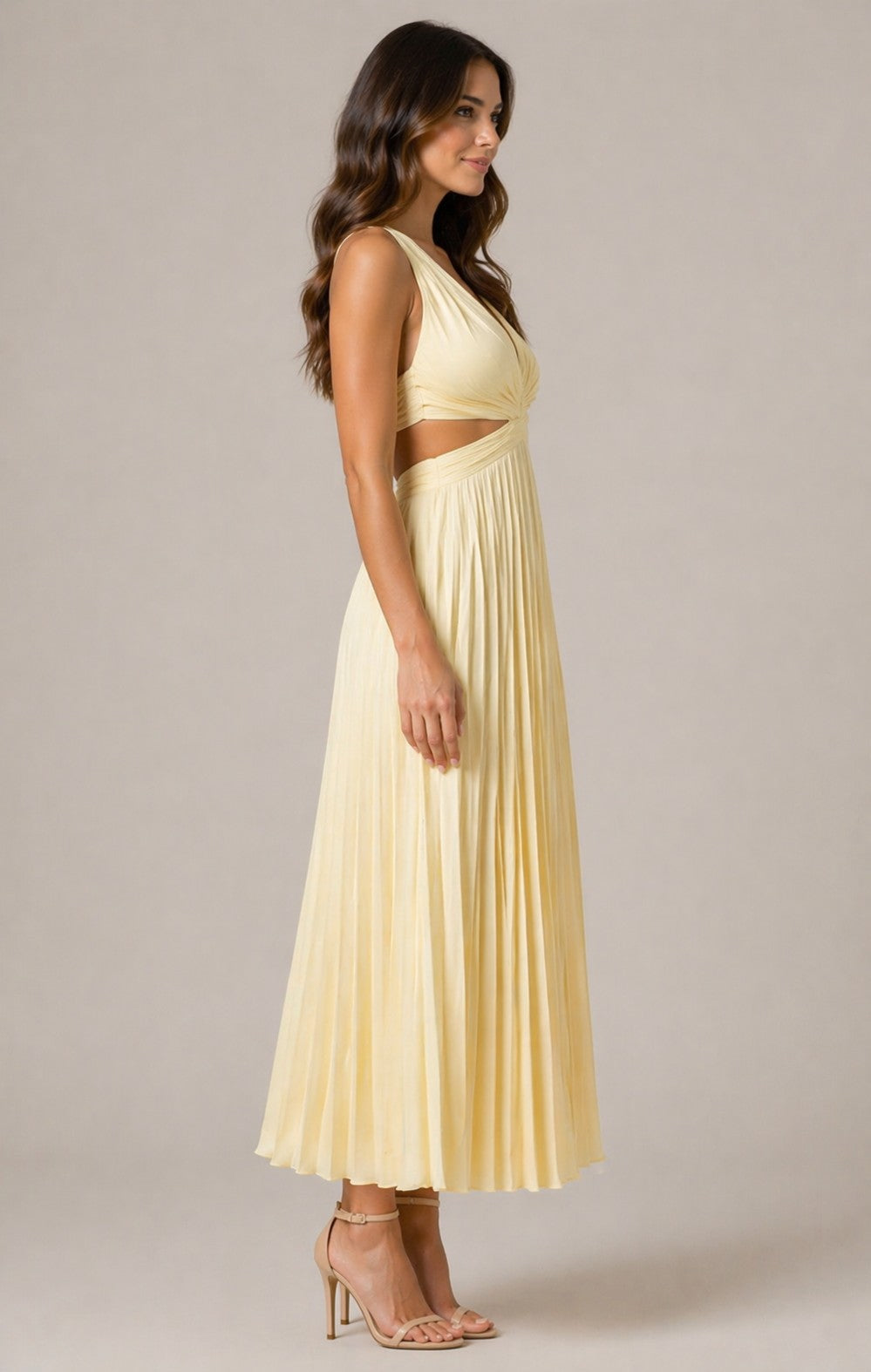 Women’s Sleeveless V-Neck Pleated Maxi Dress