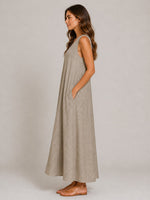 Women's V-Neck Sleeveless Maxi Dress